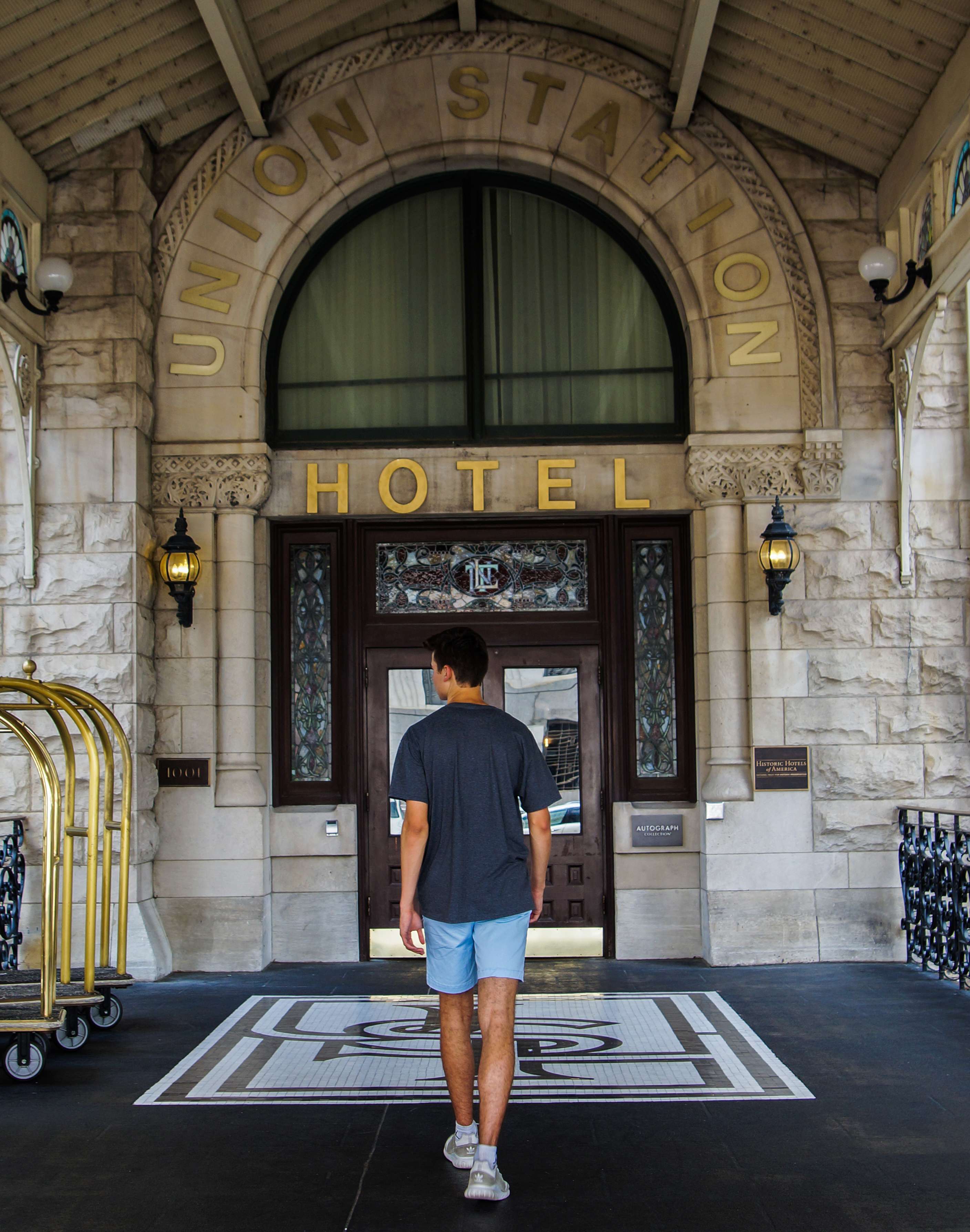 Union Station Hotel front door