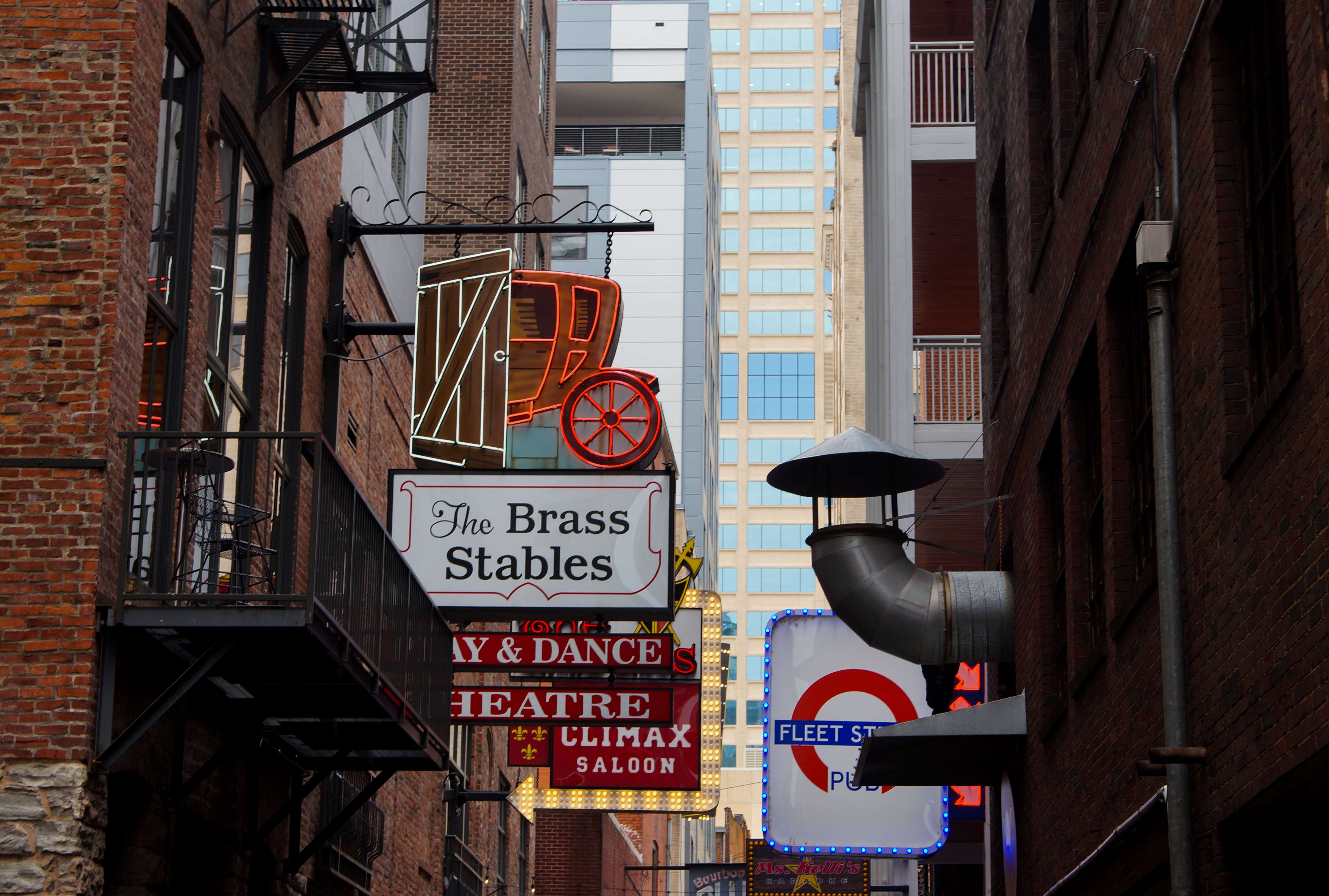 Printers Alley Signs